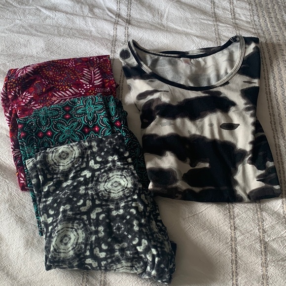 LulaRoe Lot of Three Leggings O/S and Tie Dye Perfect Tee S